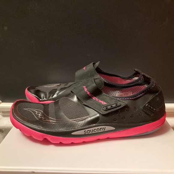 SAUCONY HATTORI Minimalist Running Shoes, size W9.5 (fits like W8.5/9) - Picture 2 of 9
